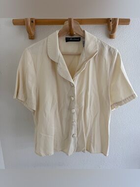 90s cream button short sleeve blouse light academia minimalist capsule wardrobe